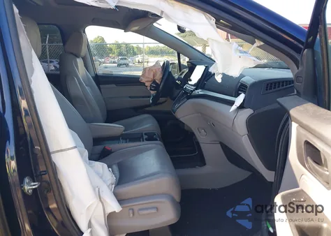 2018 Honda Odyssey Touring from USA, damaged, VIN 5FNRL6H84JB071538